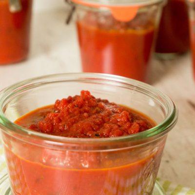 Tomatensaus met paprika en ui