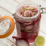 Rode uien met limoen inleggen | WECKENonline.eu